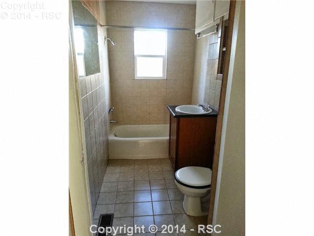 2732 E Monument Street