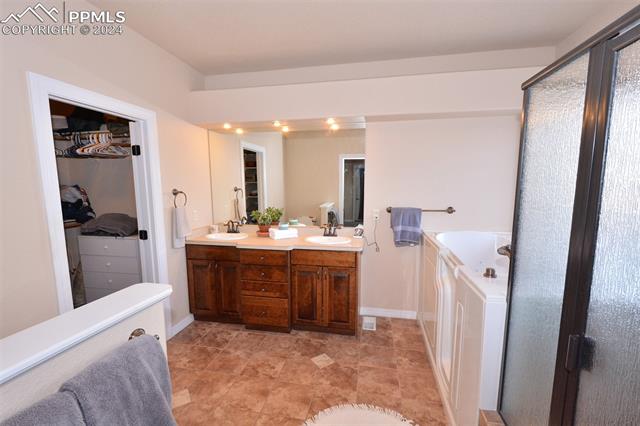 1502 W Caballo Drive