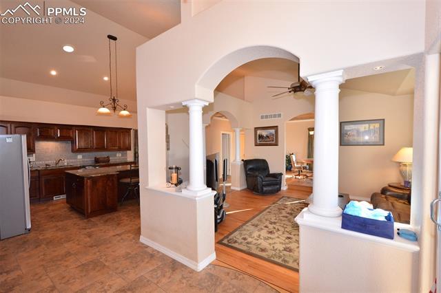 1502 W Caballo Drive