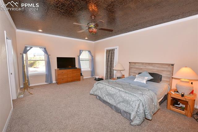 1502 W Caballo Drive