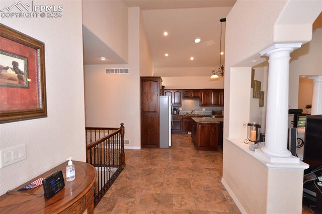 1502 W Caballo Drive