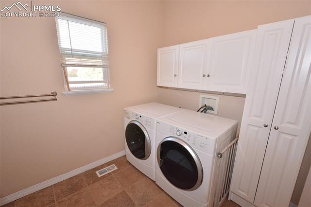 1502 W Caballo Drive