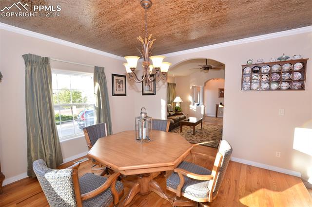 1502 W Caballo Drive