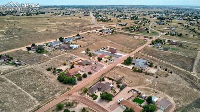 1502 W Caballo Drive