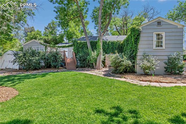 10 W Oak Avenue