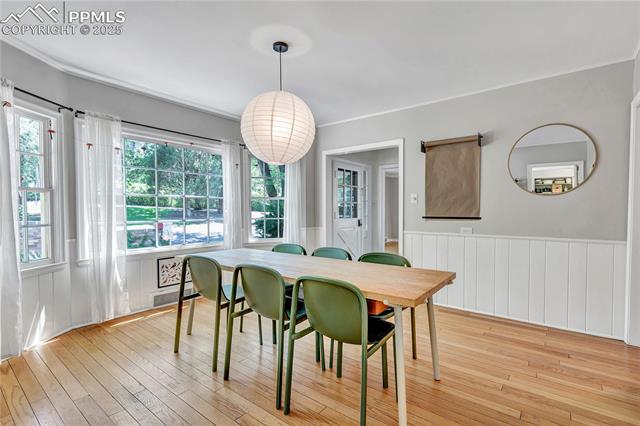 10 W Oak Avenue