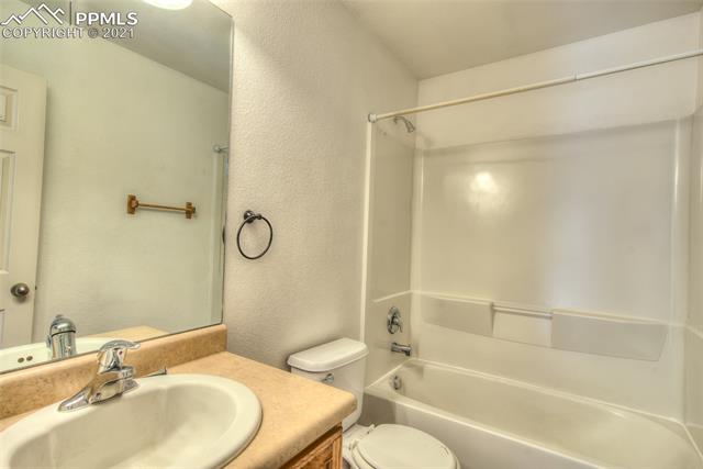 8273 Kettle Drum Street