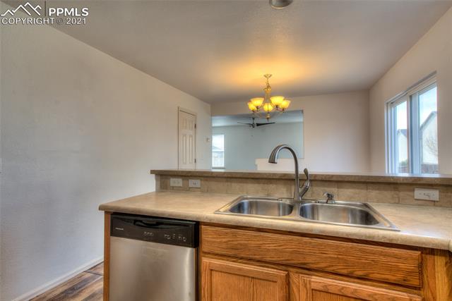 8273 Kettle Drum Street