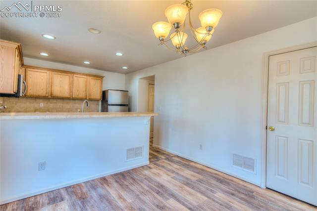 8273 Kettle Drum Street