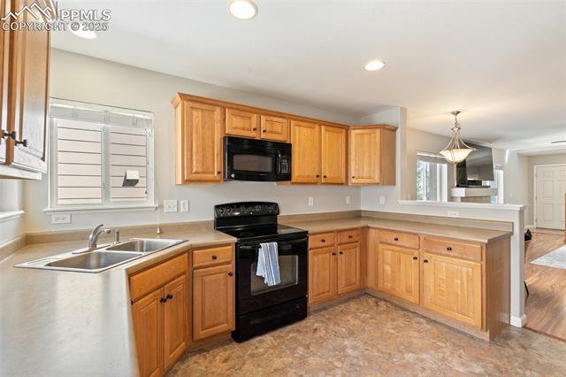 7452 Falconer View