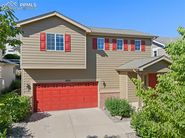 7452 Falconer View
