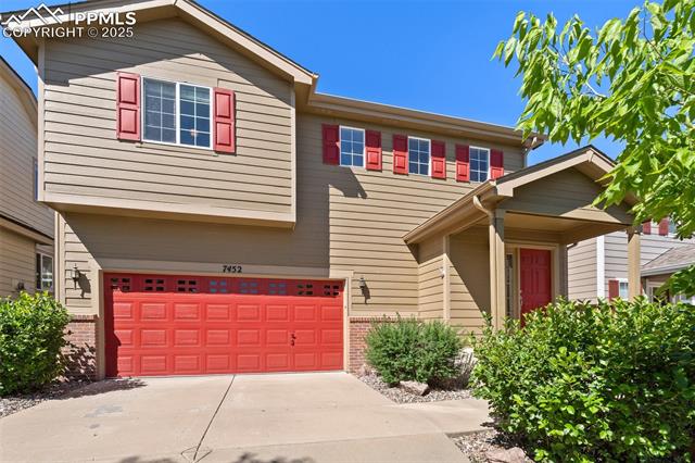7452 Falconer View