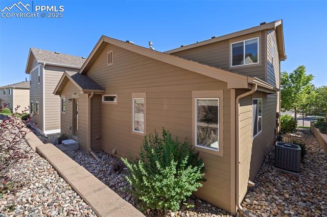 7452 Falconer View