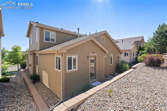 7452 Falconer View