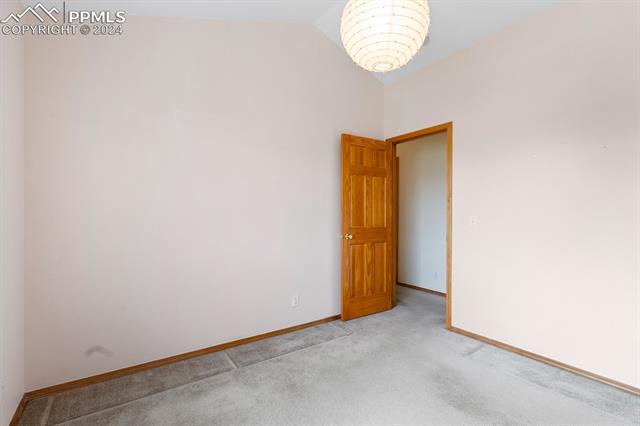 3240 Chestnut Glen Lane