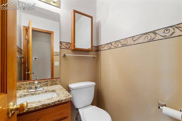 3240 Chestnut Glen Lane