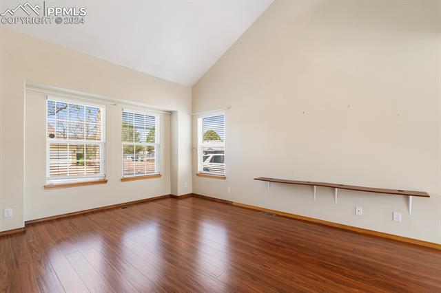 3240 Chestnut Glen Lane