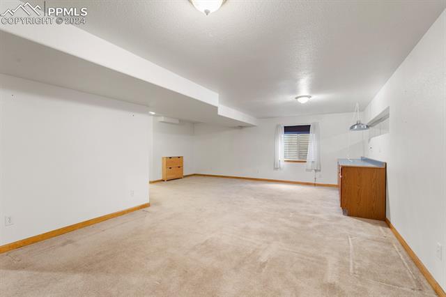 3240 Chestnut Glen Lane