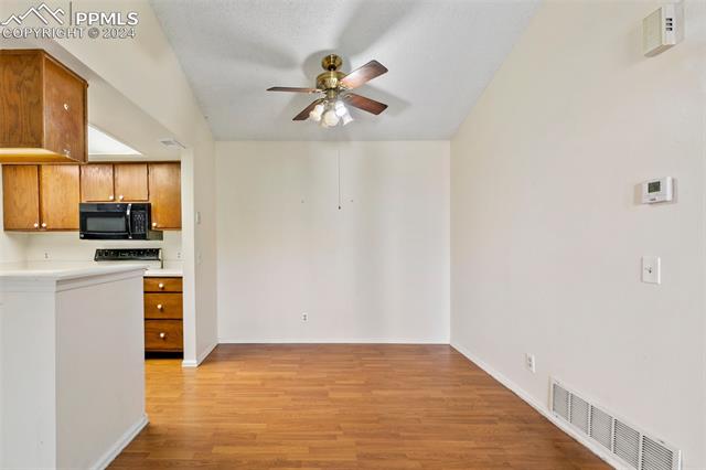 914 Tenderfoot Hill Road 201