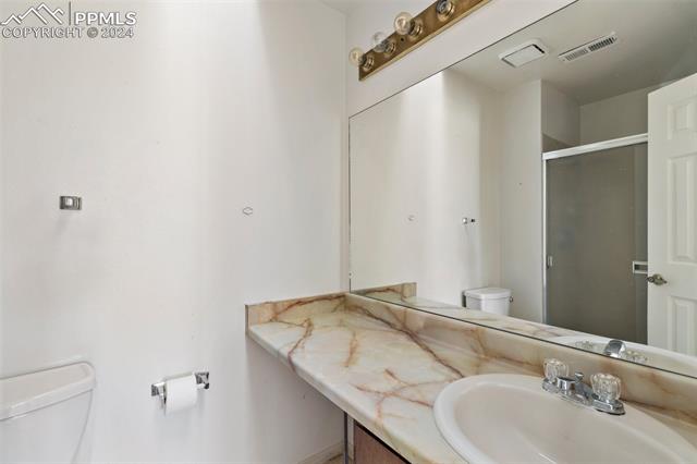 914 Tenderfoot Hill Road 201