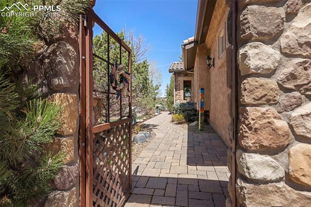 2192 Rocking Horse Court