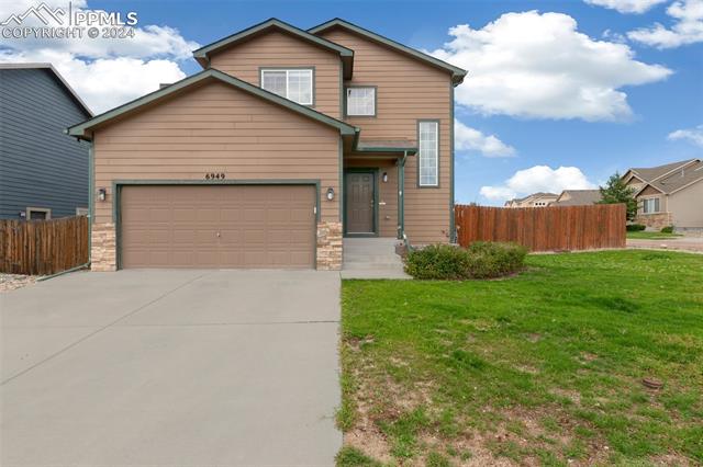 6949 Red Cardinal Loop