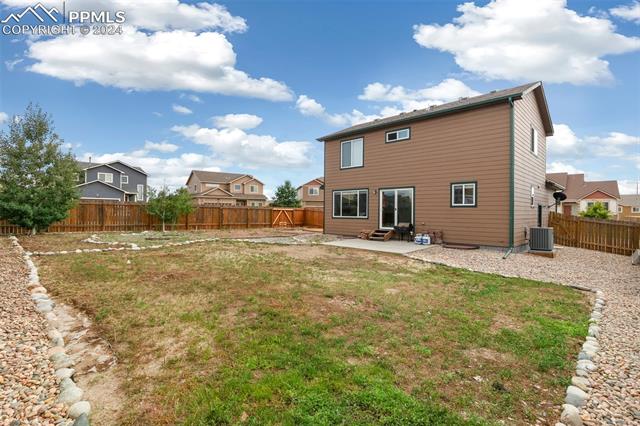 6949 Red Cardinal Loop