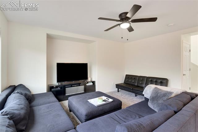 6949 Red Cardinal Loop