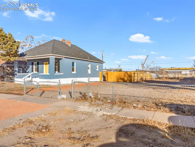 2316 E Evans Avenue