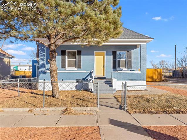 2316 E Evans Avenue