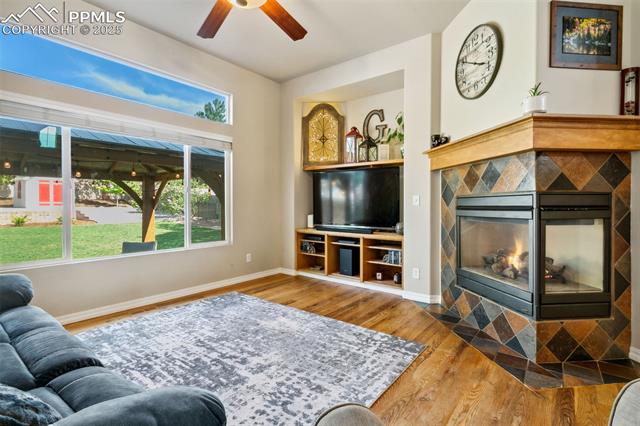 4407 Round Hill Drive