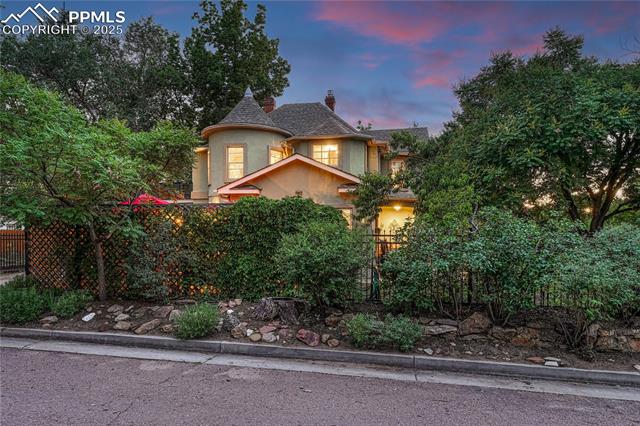 637 E Boulder Street