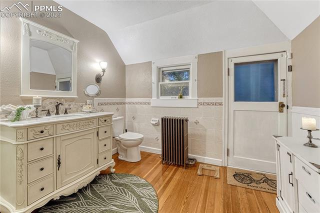 637 E Boulder Street