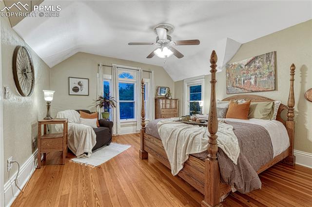 637 E Boulder Street