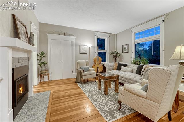 637 E Boulder Street