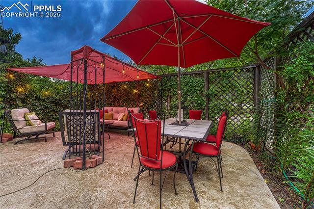 637 E Boulder Street