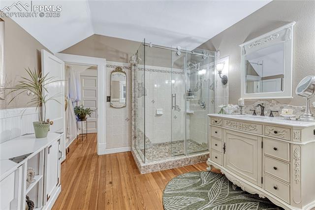 637 E Boulder Street