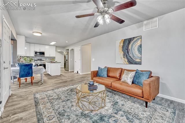 11230 Cressman Drive