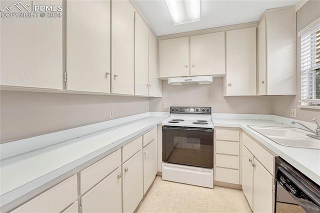 5208 Kissing Camels Drive F5/6