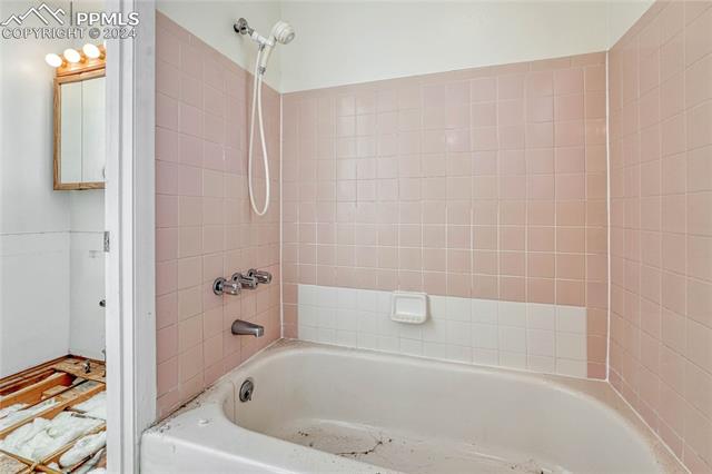 5208 Kissing Camels Drive F5/6