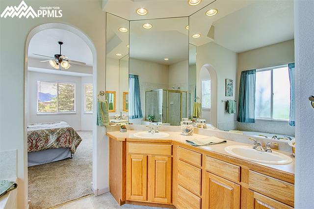 9954 Glenrose Circle