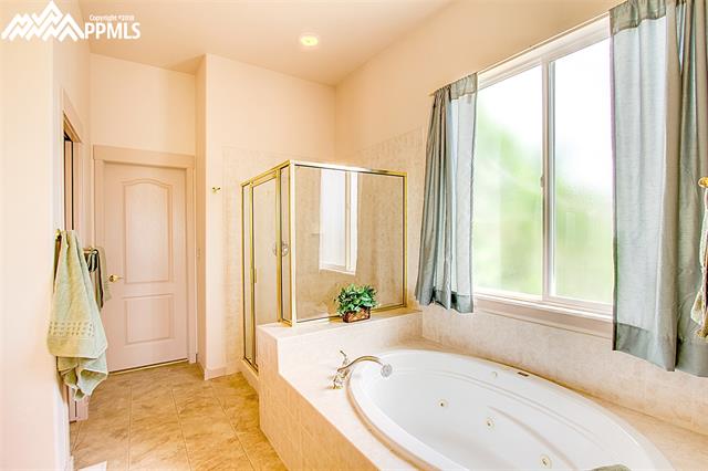 9954 Glenrose Circle