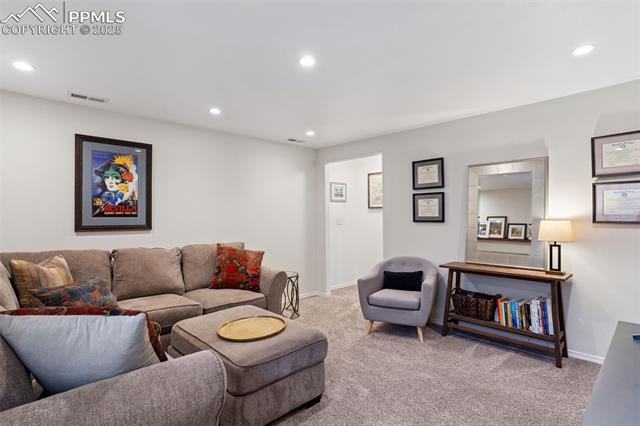 4424 White Oak Court