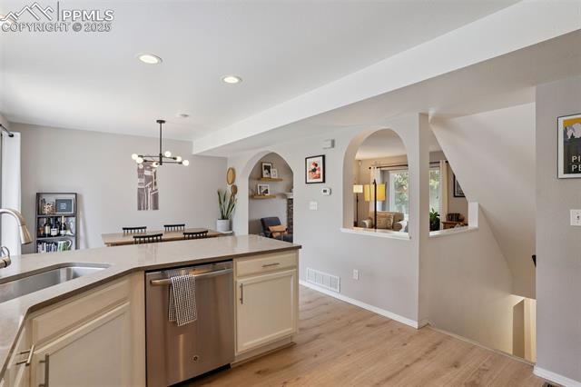 4424 White Oak Court