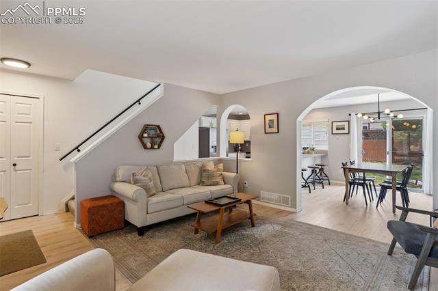 4424 White Oak Court