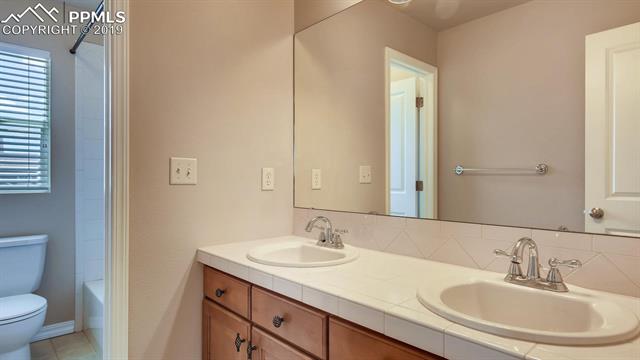 5042 petrified Forest Trail