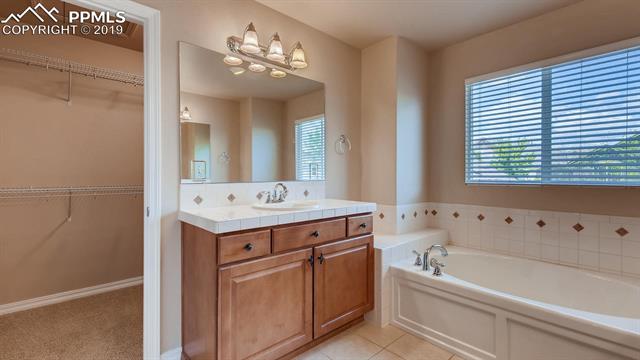 5042 petrified Forest Trail