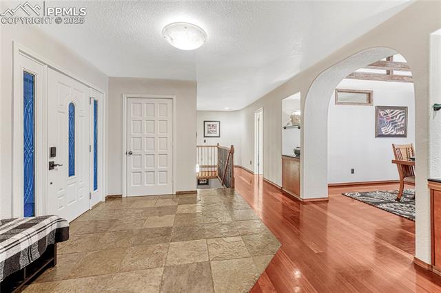 82 Raven Hills Court