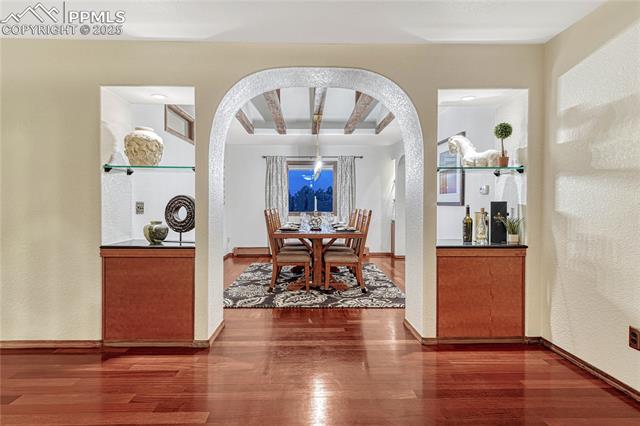 82 Raven Hills Court