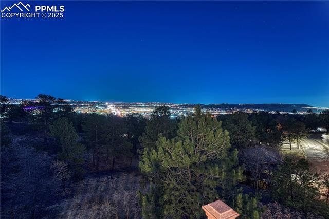 82 Raven Hills Court